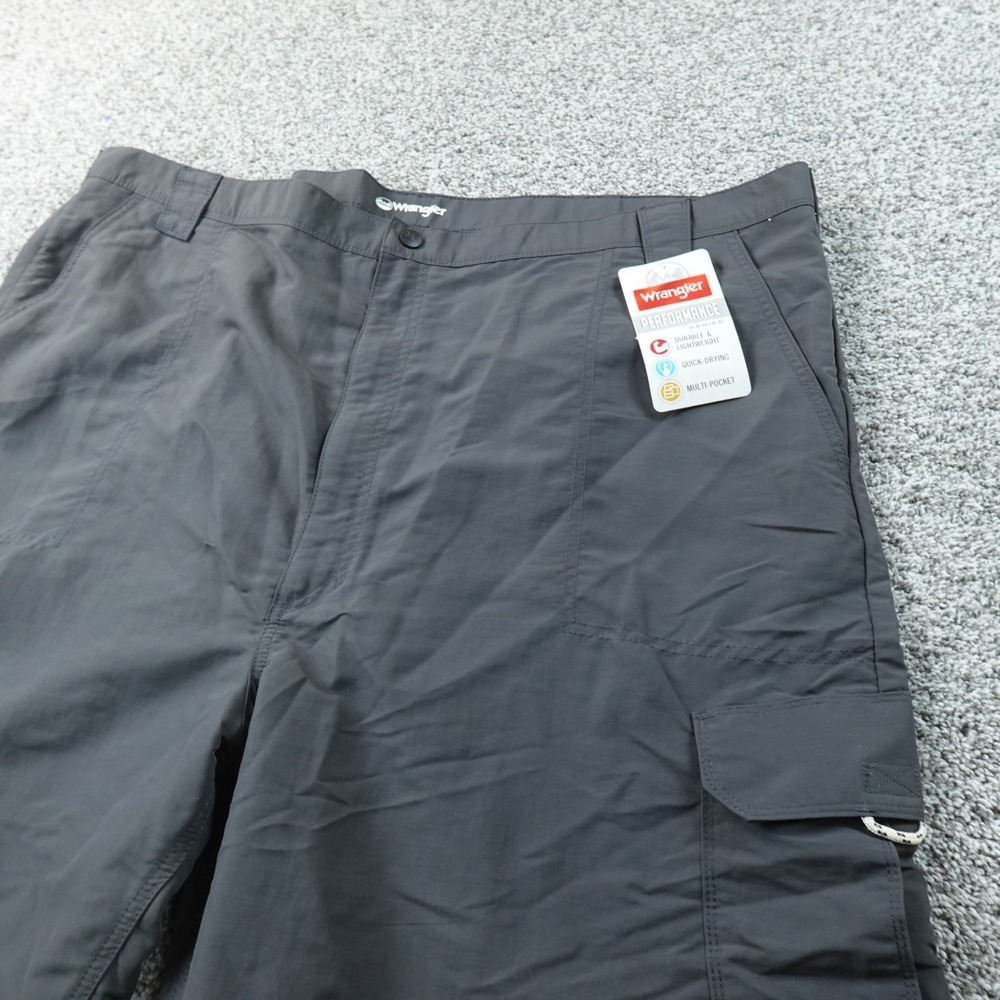 NEW‎ Wrangler Shorts Mens 48 Gray Performance Cargo Utility Outdoor Hiking ATG